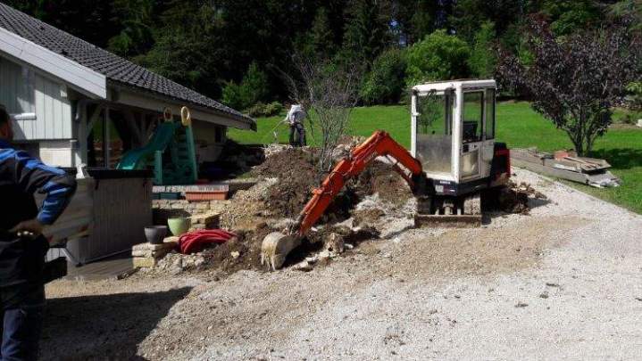 Terrassement avant forage Esserval-Tartre