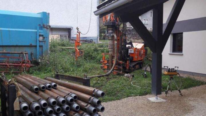 Foreuse hydraulique compacte Esserval-Tartre